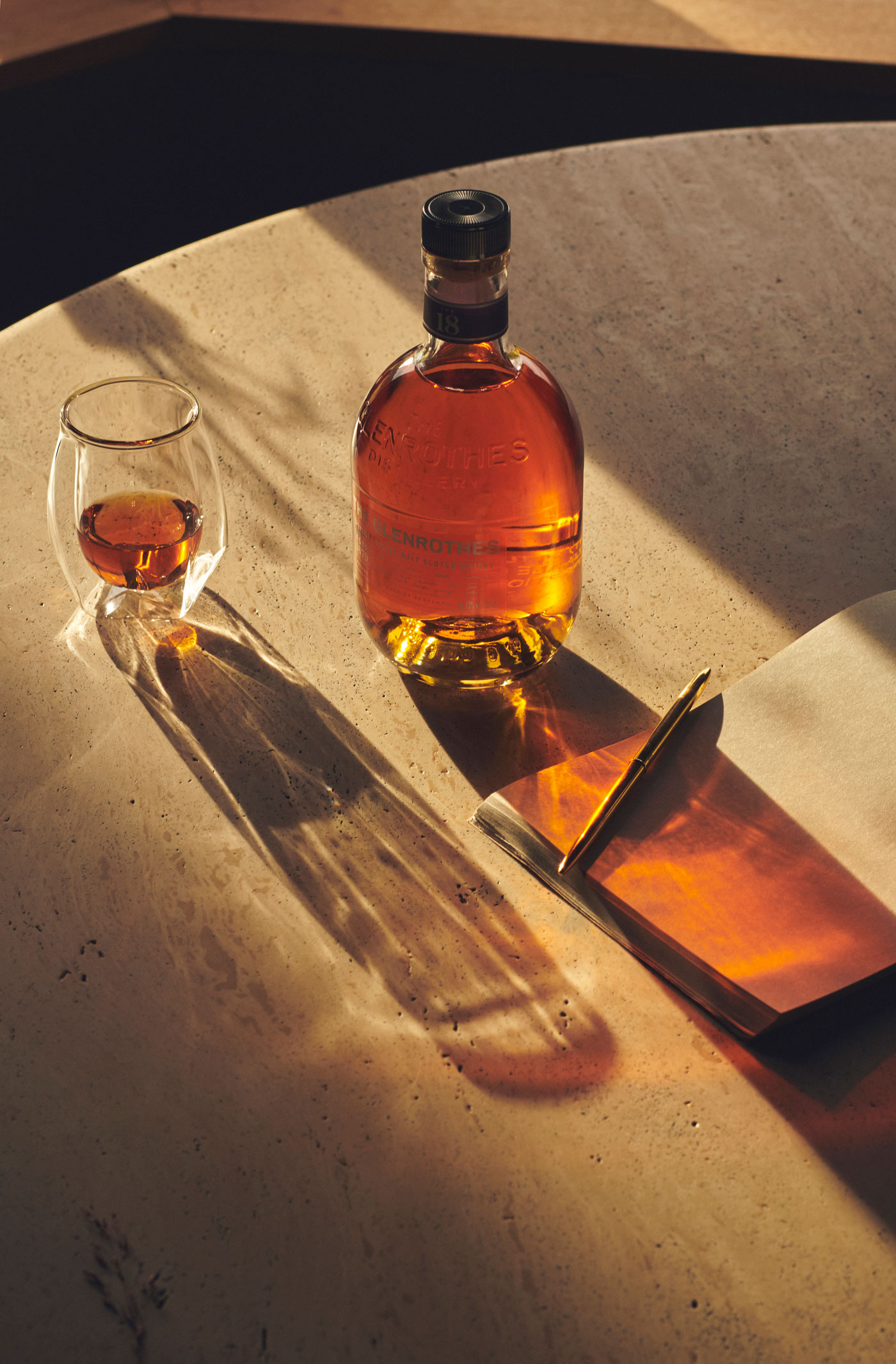 The Glenrothes Whisky – The 18-year image library art direction